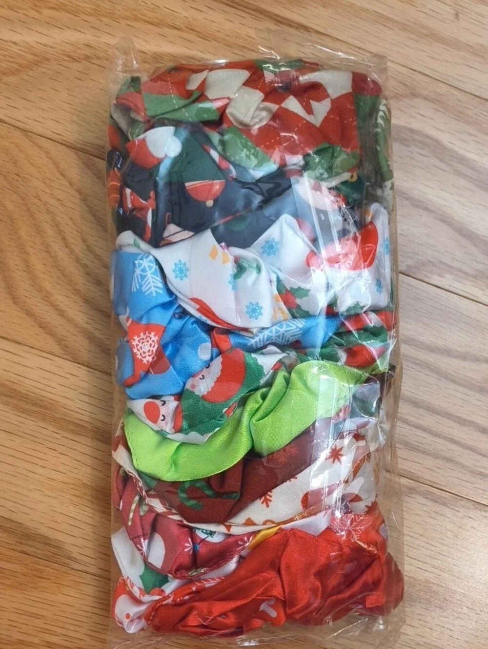 Cute Christmas Scrunchie 14 Pcs 2pks NWT